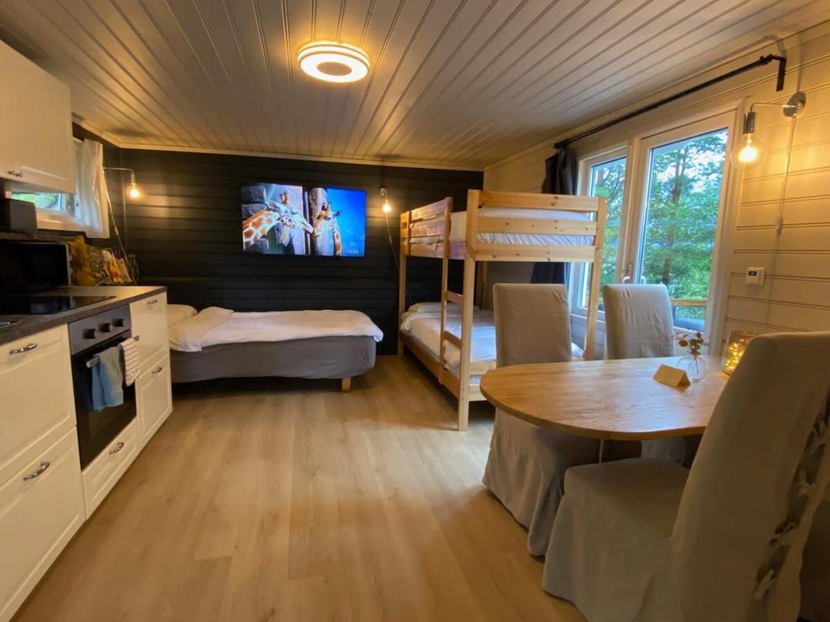Kveldsro Cabin In Nice Surroundings Kristiansand Exterior photo